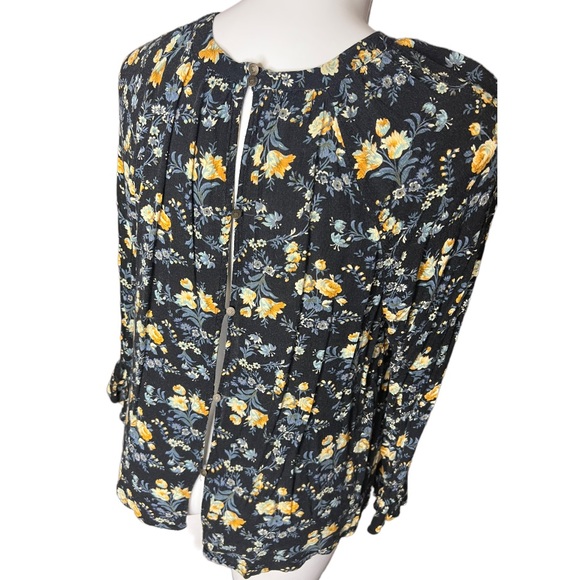 American Eagle Floral Keyhole Peasant Top size XL - Picture 6 of 16